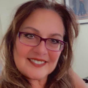 Meet your Posher, Miriam